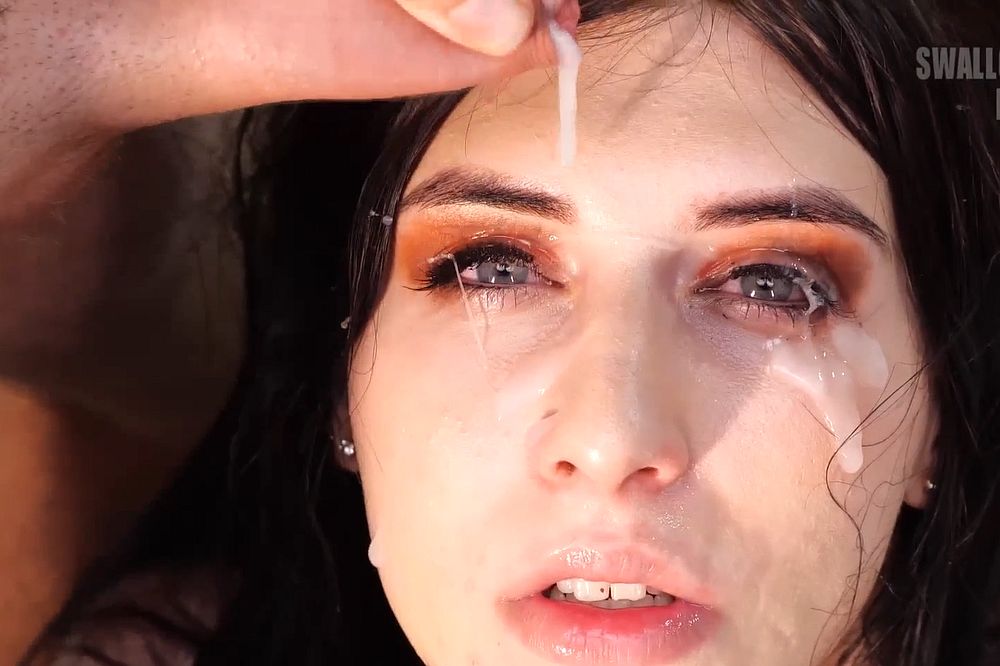 Sperma w oko. Darmowe filmy porno
